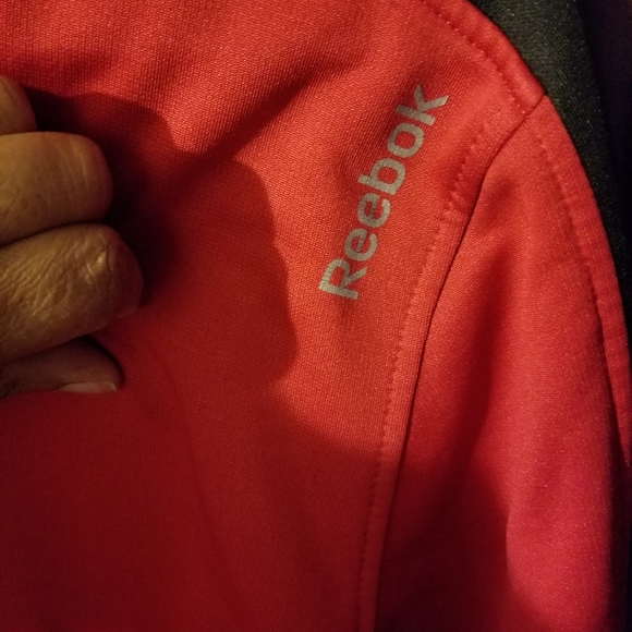 Reebok active performance jacket - Picture 2 of 6